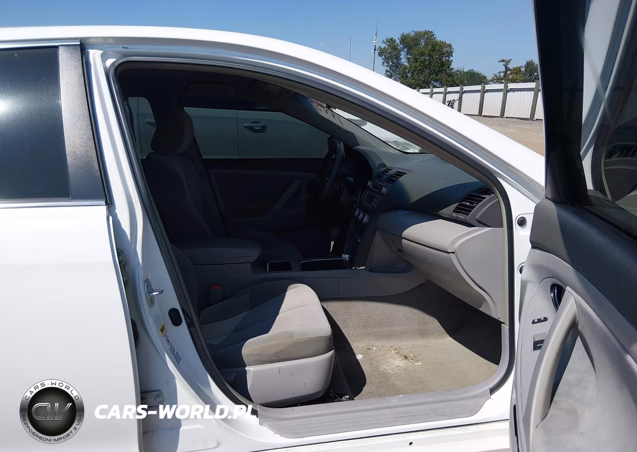 2010 Toyota Camry VIN:4T1BF3EKXAU561184 - 5