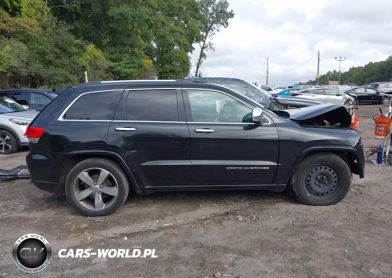 2015 Jeep Grand Cherokee Overland VIN:1C4RJFCG9FC717598 - 13