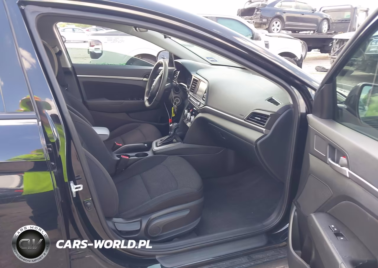 2019 Hyundai Elantra Sel VIN:5NPD84LF2KH404053 - 5