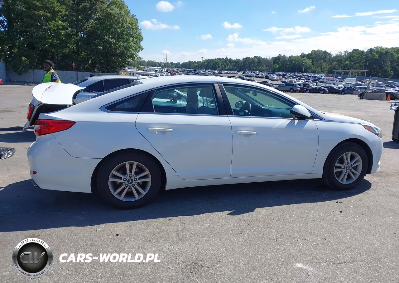 2016 Hyundai Sonata Se VIN:5NPE24AF8GH308475 - 13