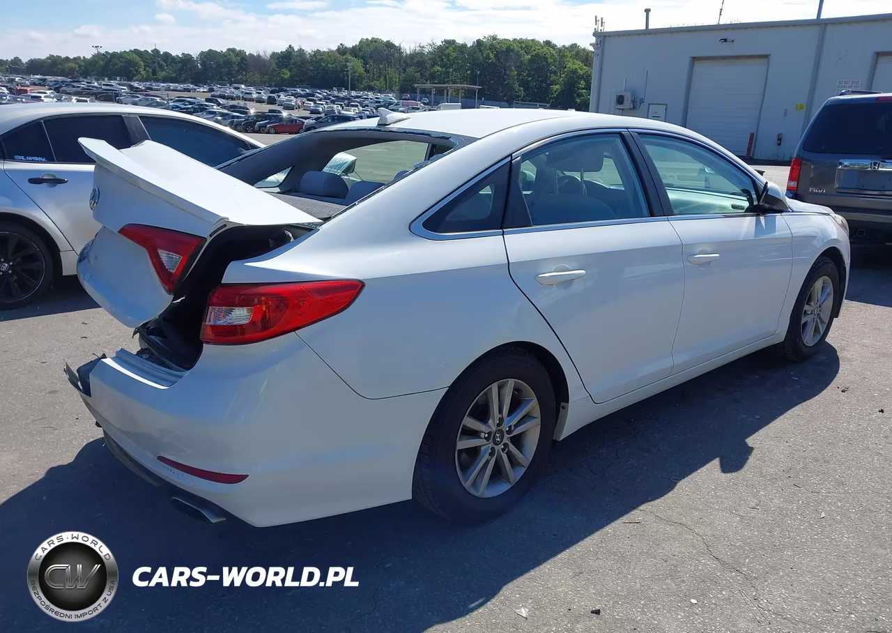 2016 Hyundai Sonata Se VIN:5NPE24AF8GH308475 - 4