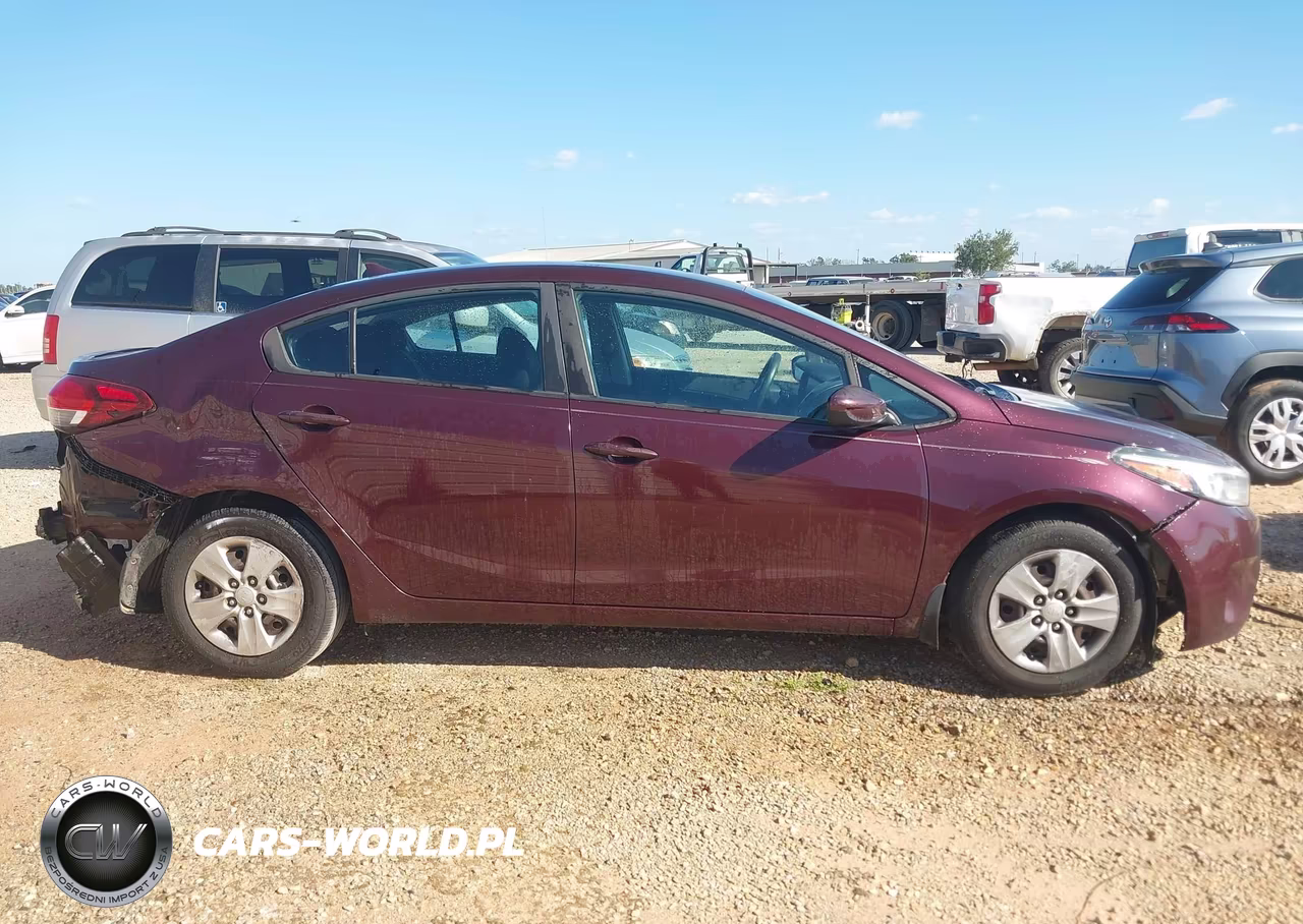 2018 Kia Forte Lx VIN:3KPFK4A70JE178684 - 13