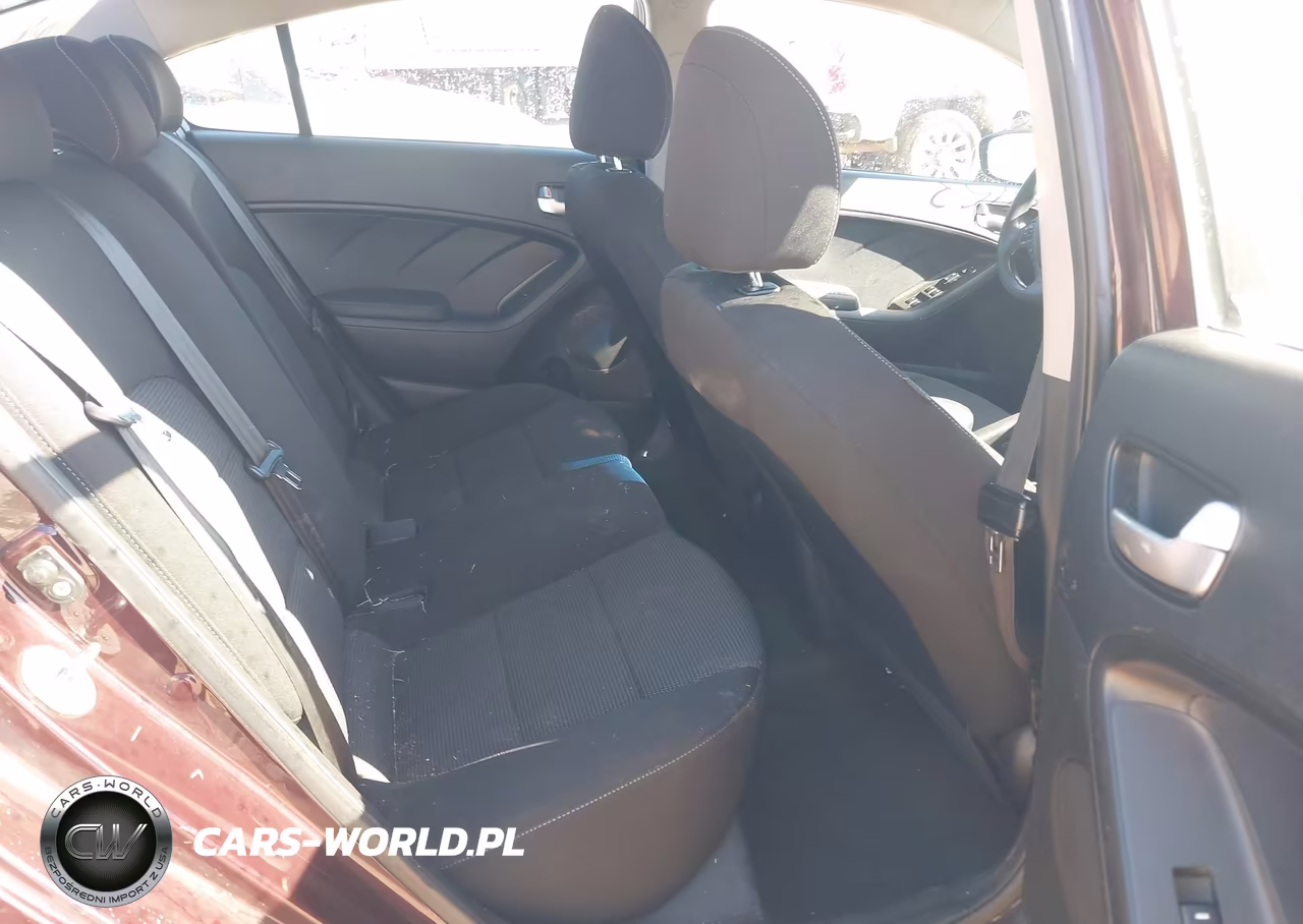 2018 Kia Forte Lx VIN:3KPFK4A70JE178684 - 8