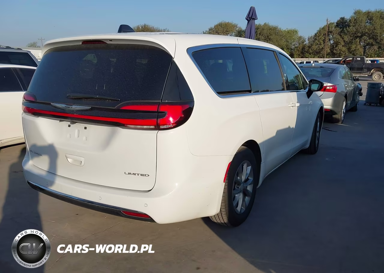 2026 Chrysler Pacifica Limited VIN:2C4RC1GG5TR182599 - 4