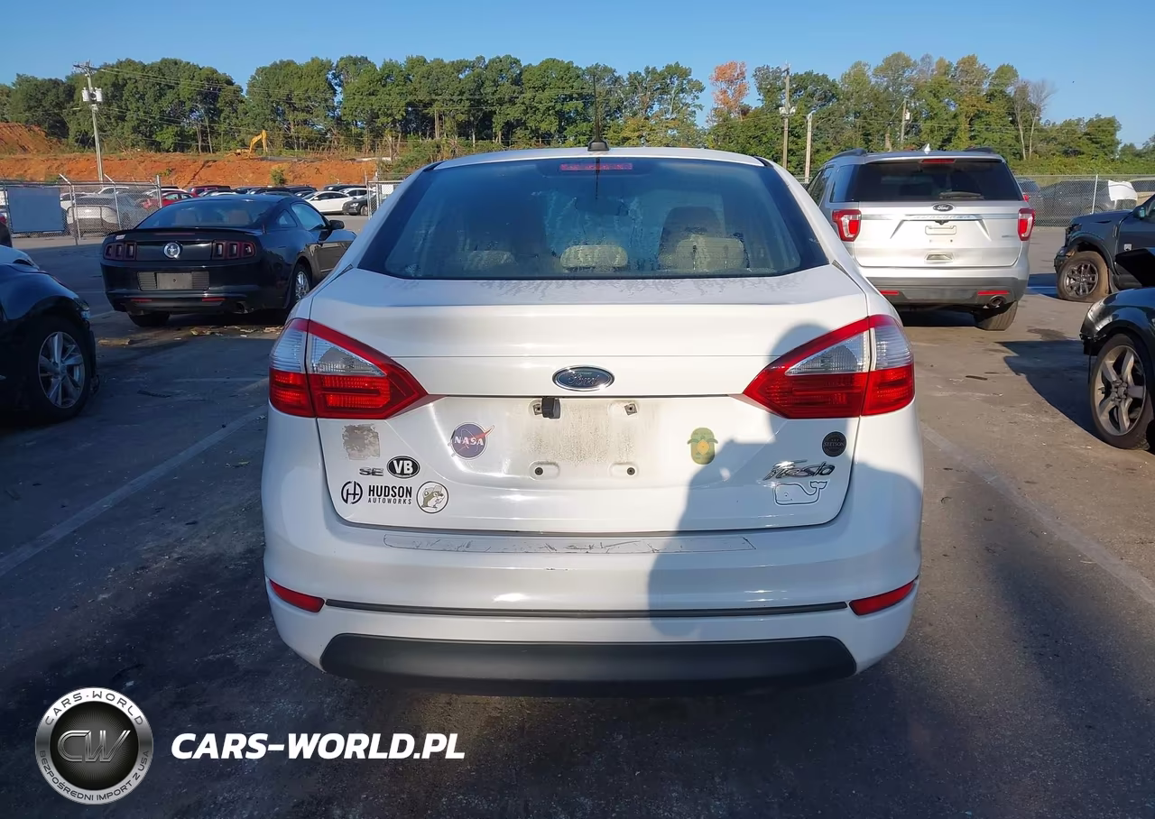 2014 Ford Fiesta Se VIN:3FADP4BJ9EM174587 - 17