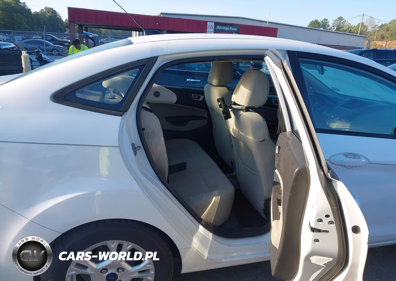 2014 Ford Fiesta Se VIN:3FADP4BJ9EM174587 - 8