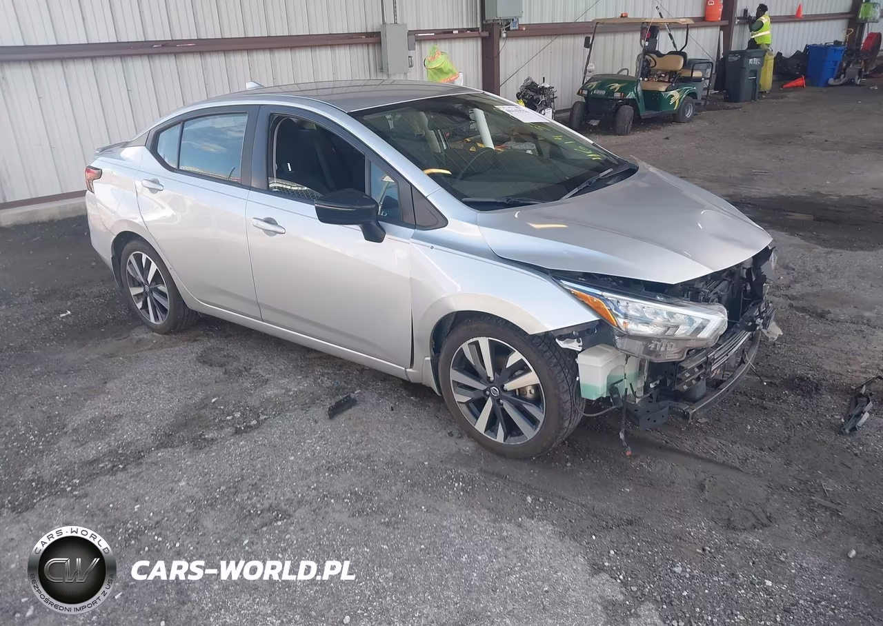 2021 Nissan Versa Sr Xtronic Cvt