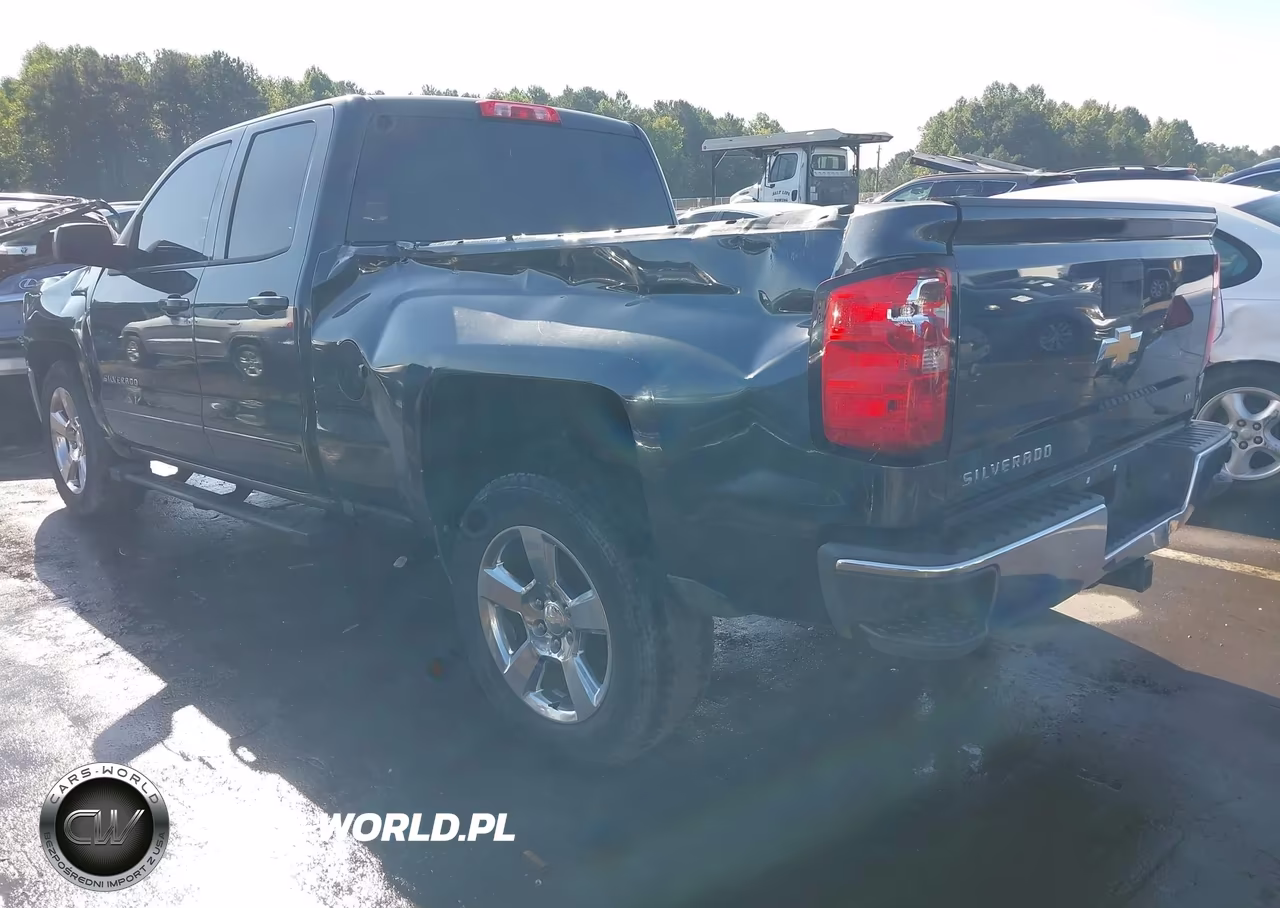 2017 Chevrolet Silverado 1500 Lt VIN:1GCRCREC5HZ156337 - 3
