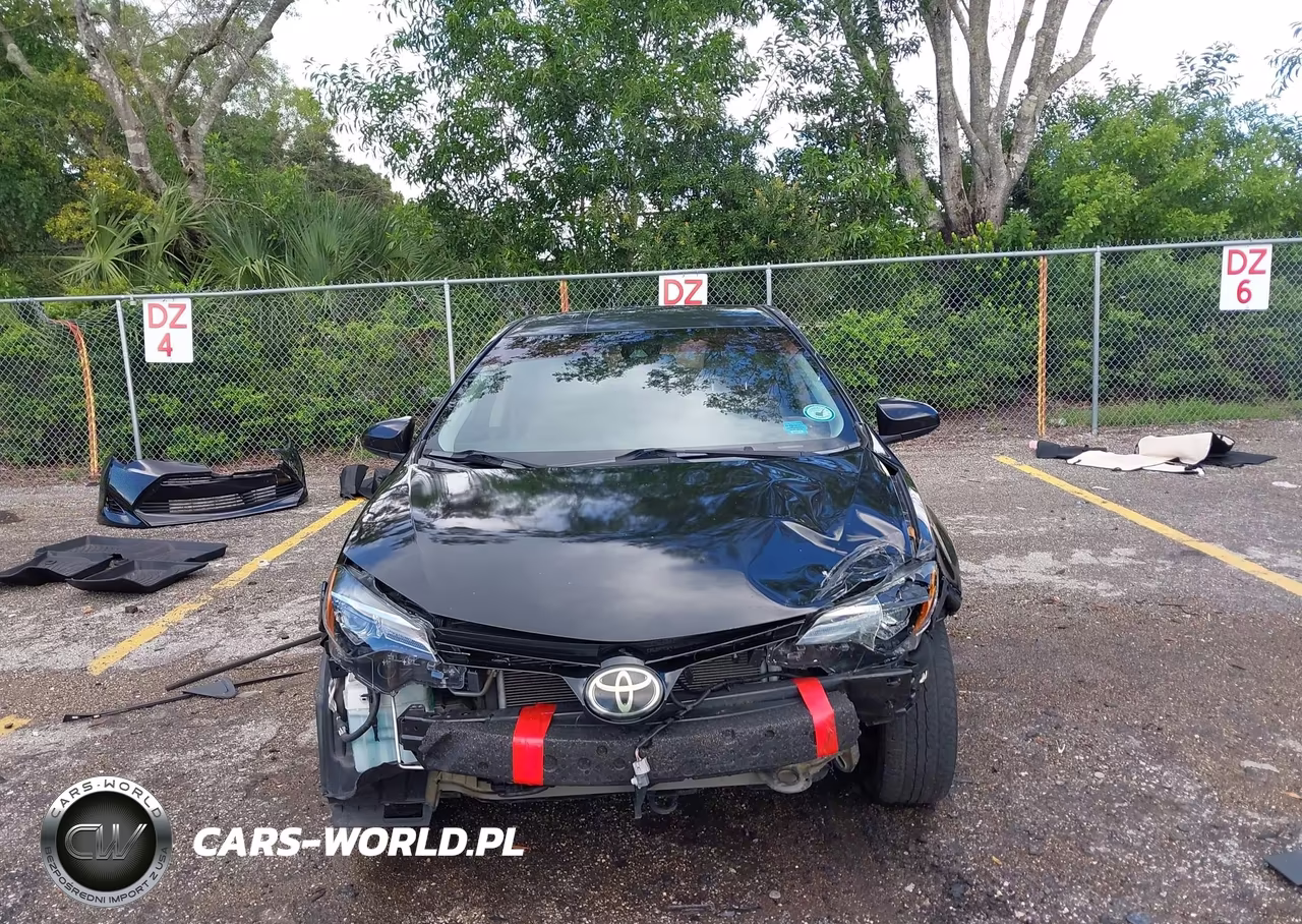 2017 Toyota Corolla Le VIN:5YFBURHE6HP670476 - 13