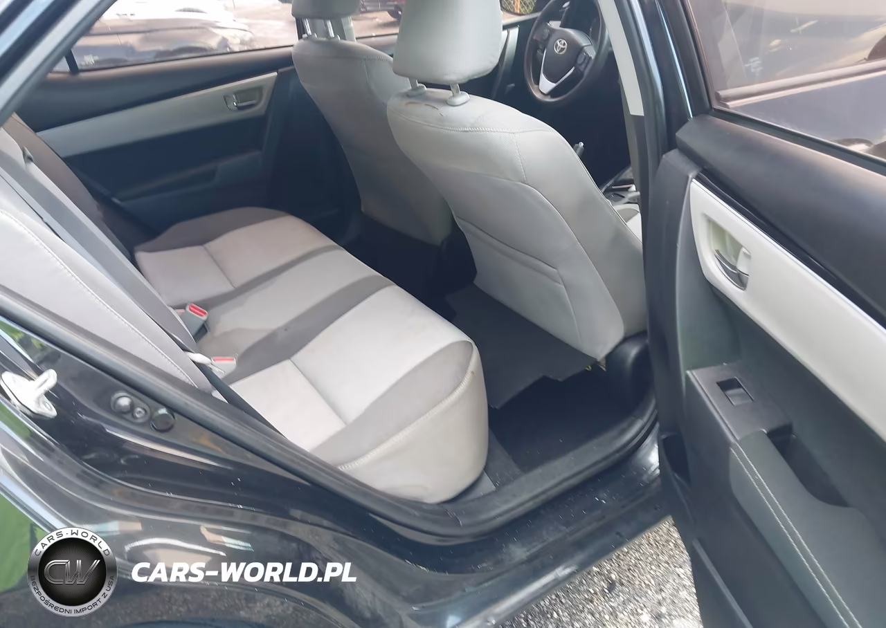 2017 Toyota Corolla Le VIN:5YFBURHE6HP670476 - 8