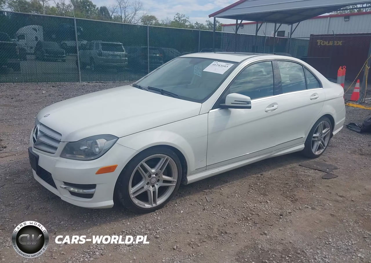 2012 Mercedes-Benz C 300 Sport 4Matic VIN:WDDGF8BB0CA699337 - 2