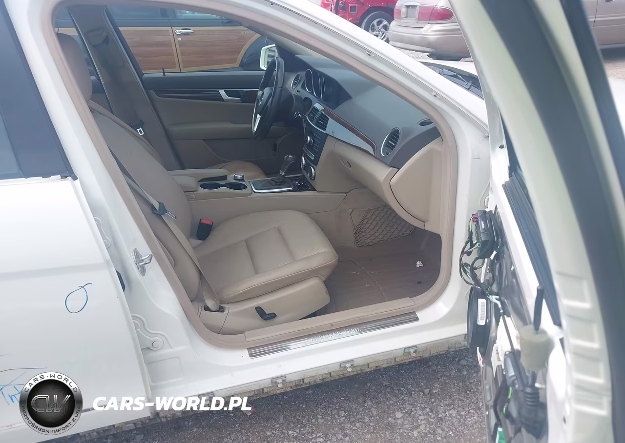 2012 Mercedes-Benz C 300 Sport 4Matic VIN:WDDGF8BB0CA699337 - 5