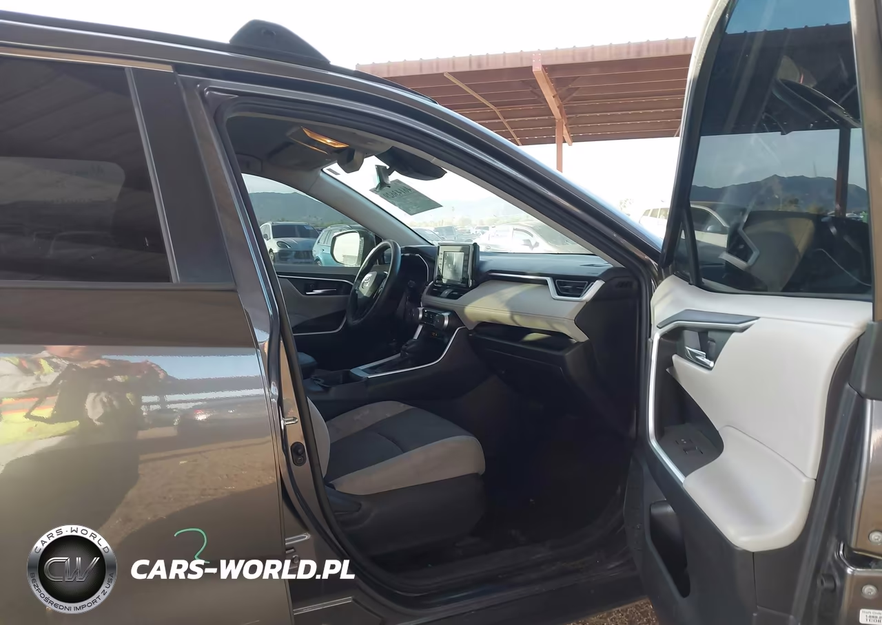 2021 Toyota Rav4 Xle VIN:2T3W1RFV3MC133045 - 5