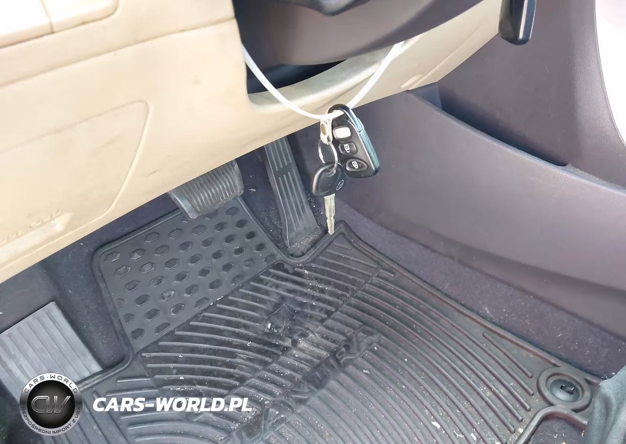 2011 Hyundai Elantra Gls VIN:5NPDH4AE8BH024158 - 11