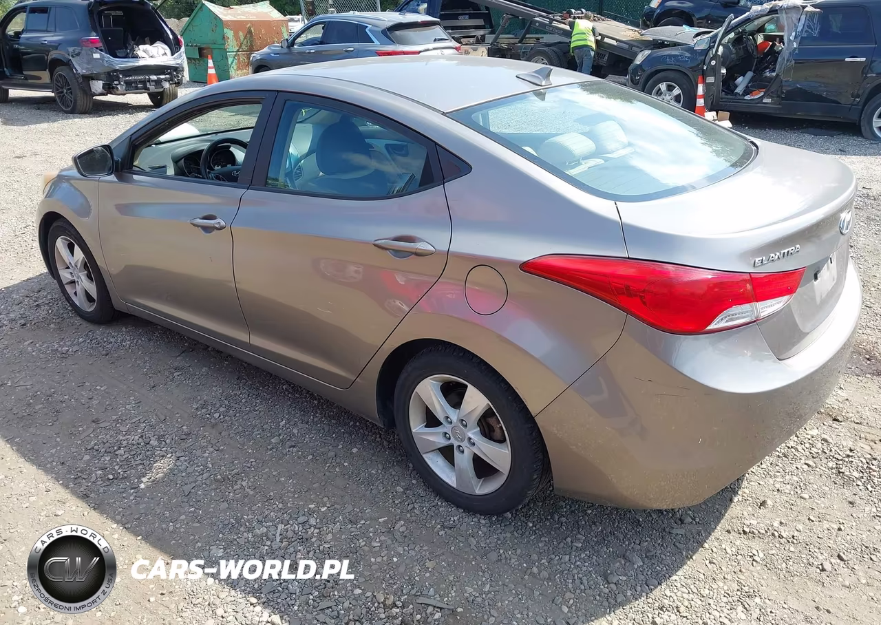 2011 Hyundai Elantra Gls VIN:5NPDH4AE8BH024158 - 3