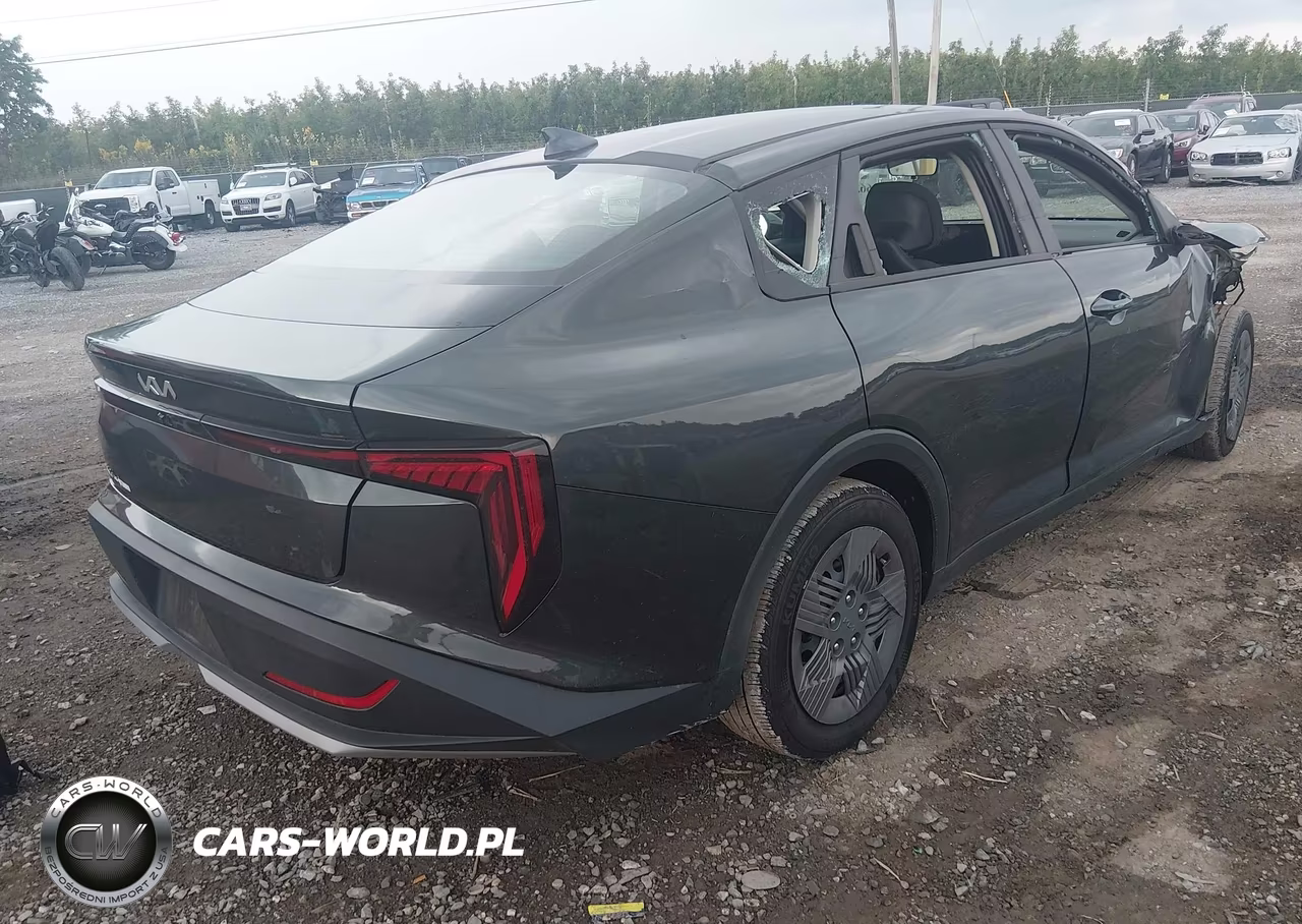 2025 Kia K4 Lx VIN:3KPFT4DE5SE156446 - 4