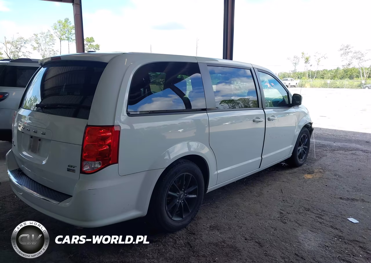 2019 Dodge Grand Caravan Gt VIN:2C4RDGEG8KR764553 - 4