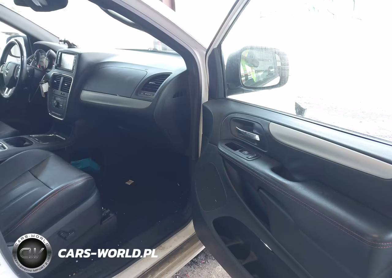 2019 Dodge Grand Caravan Gt VIN:2C4RDGEG8KR764553 - 5