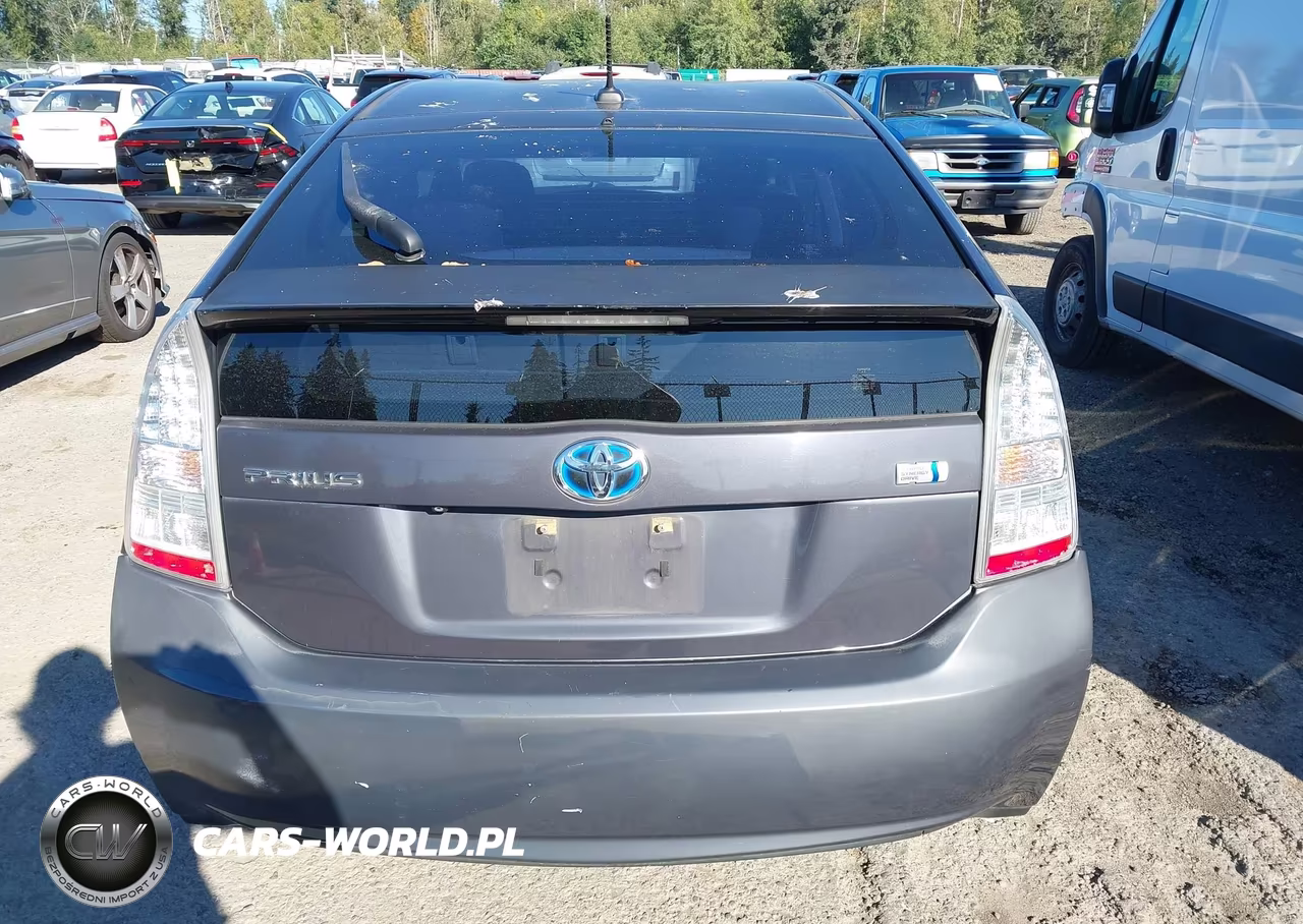 2011 Toyota Prius Three VIN:JTDKN3DUXB1409094 - 16