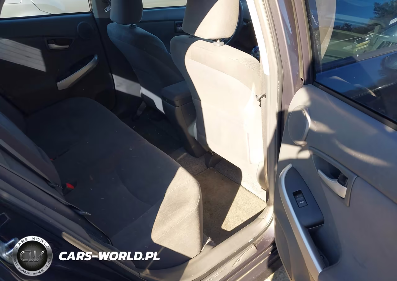 2011 Toyota Prius Three VIN:JTDKN3DUXB1409094 - 8