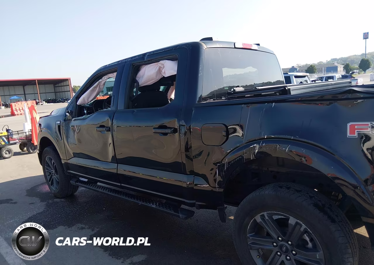 2023 Ford F-150 Xlt VIN:1FTFW1E59PKG12327 - 15