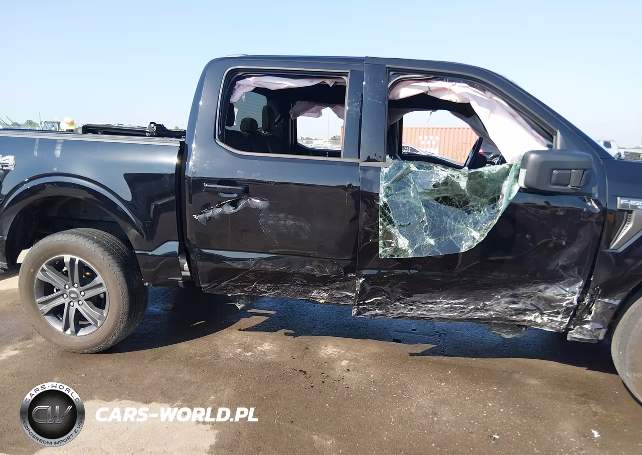 2023 Ford F-150 Xlt VIN:1FTFW1E59PKG12327 - 6