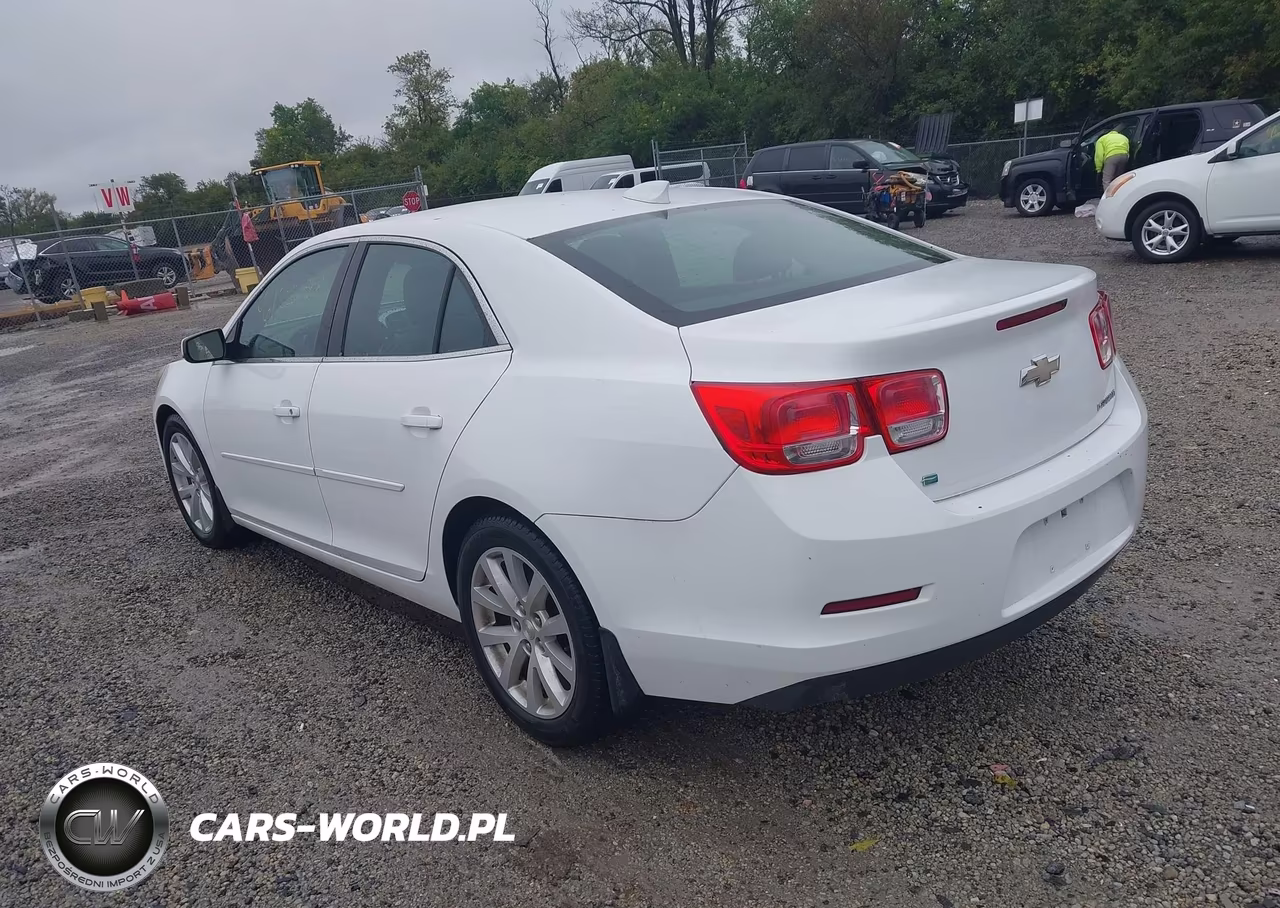 2015 Chevrolet Malibu 2Lt VIN:1G11D5SL4FF183852 - 3