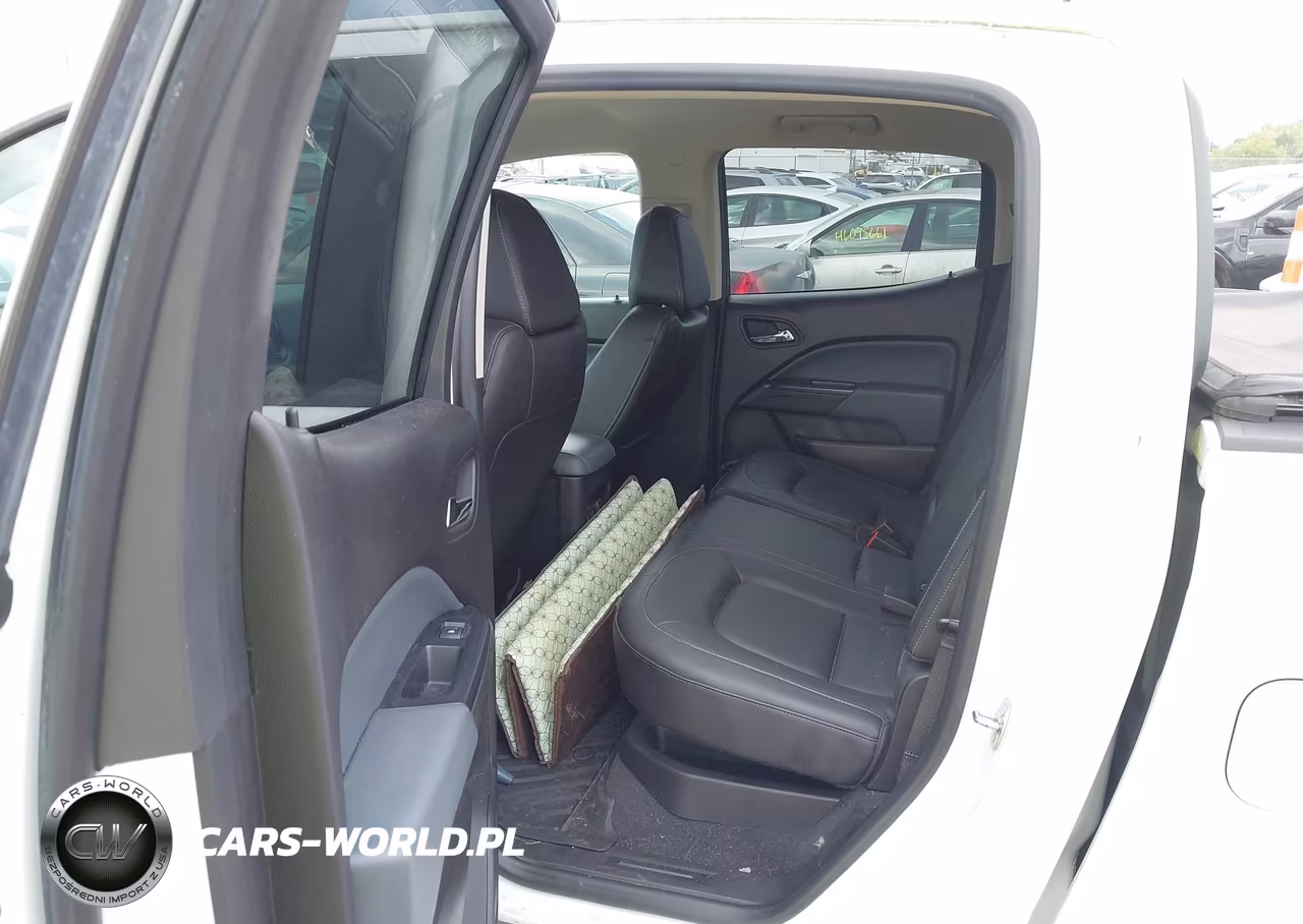 2019 Chevrolet Colorado Z71 VIN:1GCGTDEN4K1114923 - 8