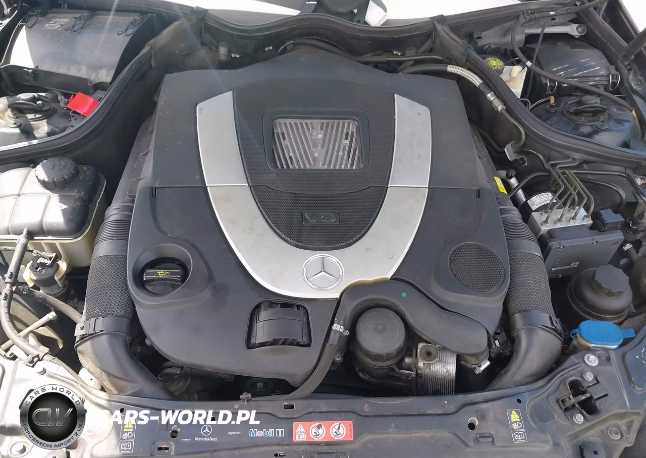 2007 Mercedes-Benz Clk 550 VIN:WDBTK72F87T075585 - 10