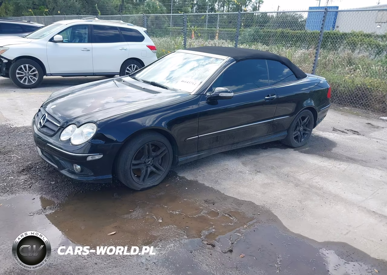 2007 Mercedes-Benz Clk 550 VIN:WDBTK72F87T075585 - 2