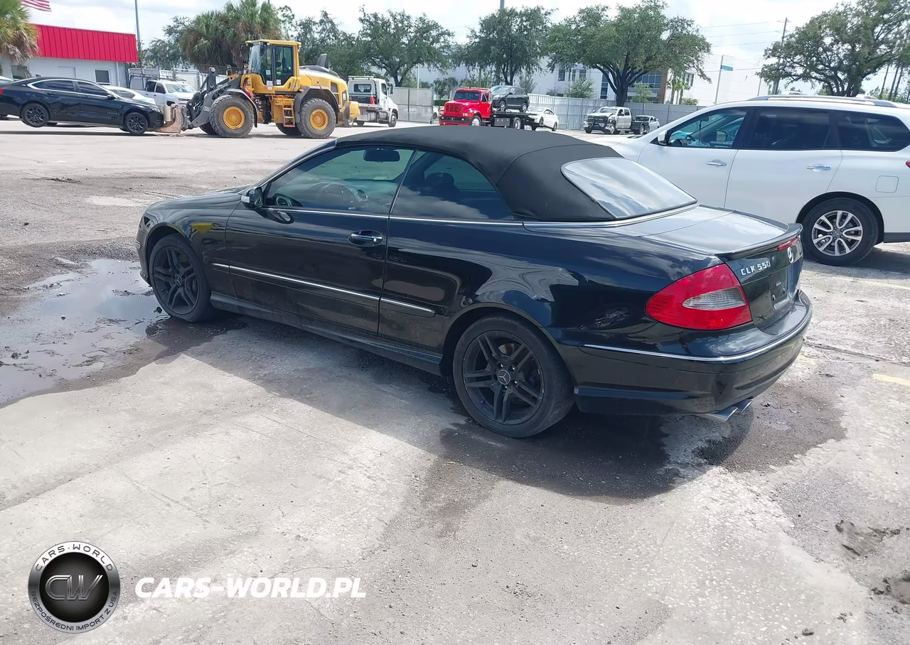 2007 Mercedes-Benz Clk 550 VIN:WDBTK72F87T075585 - 3