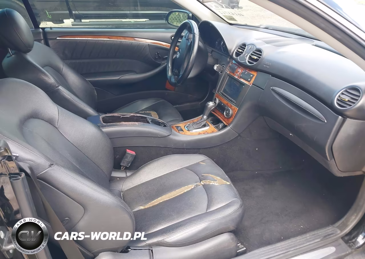 2007 Mercedes-Benz Clk 550 VIN:WDBTK72F87T075585 - 5