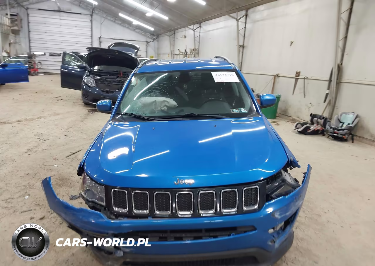 2019 Jeep Compass Latitude 4X4 VIN:3C4NJDBB8KT682463 - 12