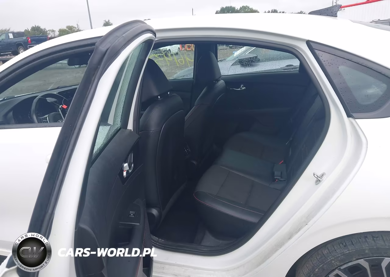 2021 Kia Forte Gt Manual VIN:3KPF44AC7ME282441 - 8