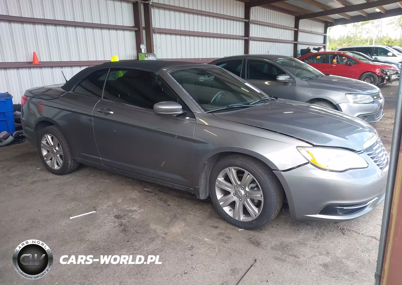 2011 Chrysler 200 Touring VIN:1C3BC2EG4BN624606 - 1