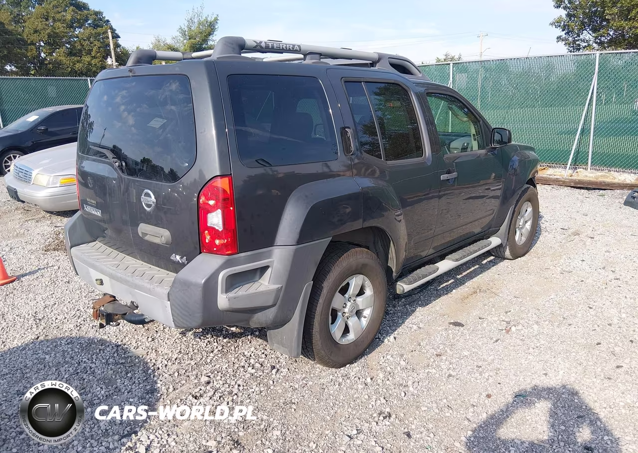 2010 Nissan Xterra S VIN:5N1AN0NW3AC519249 - 4