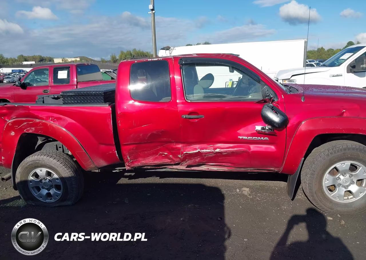 2005 Toyota Tacoma Base V6 VIN:5TEUU42N45Z111440 - 14
