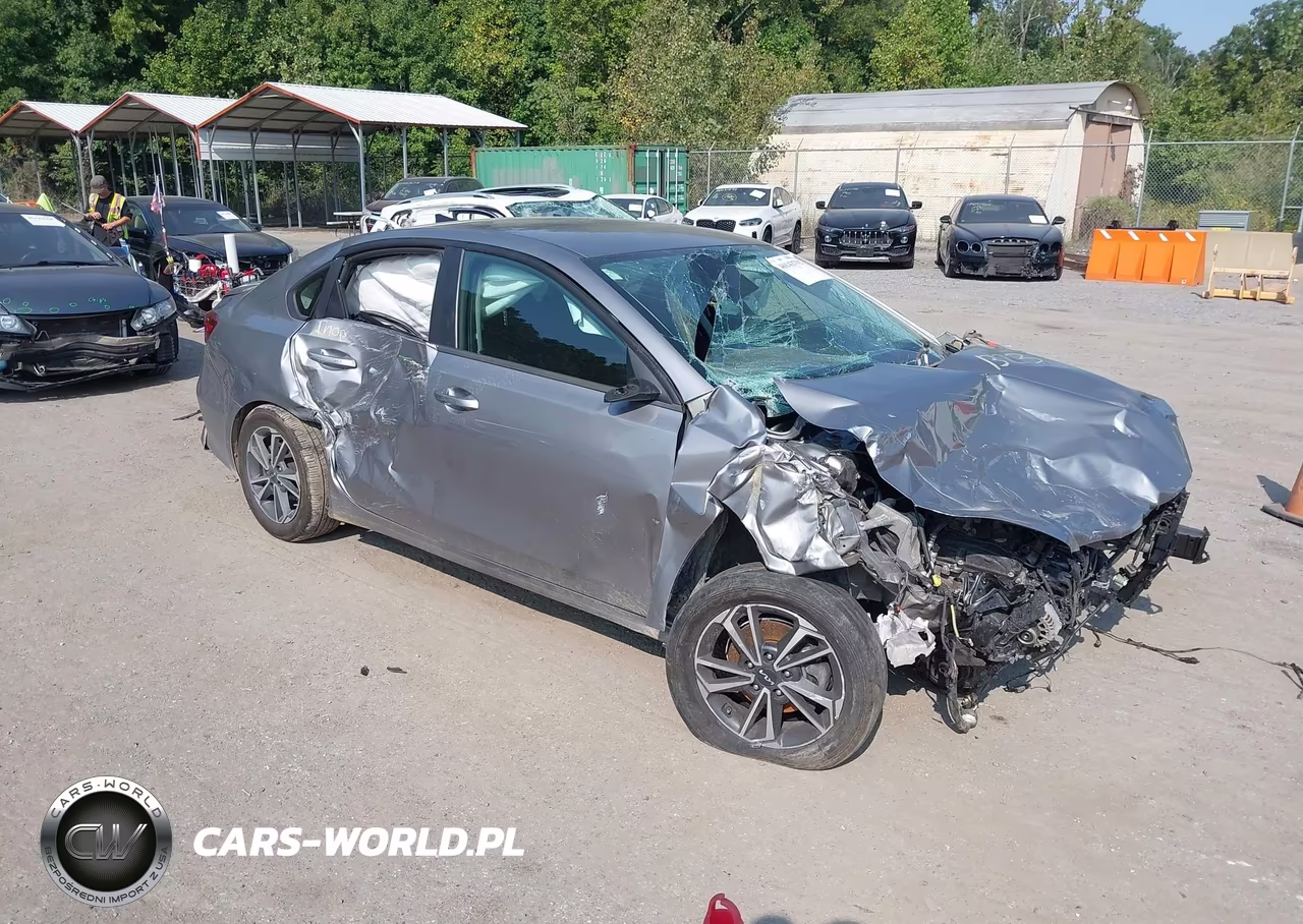2024 Kia Forte Lxs VIN:3KPF24AD4RE731323 - 1