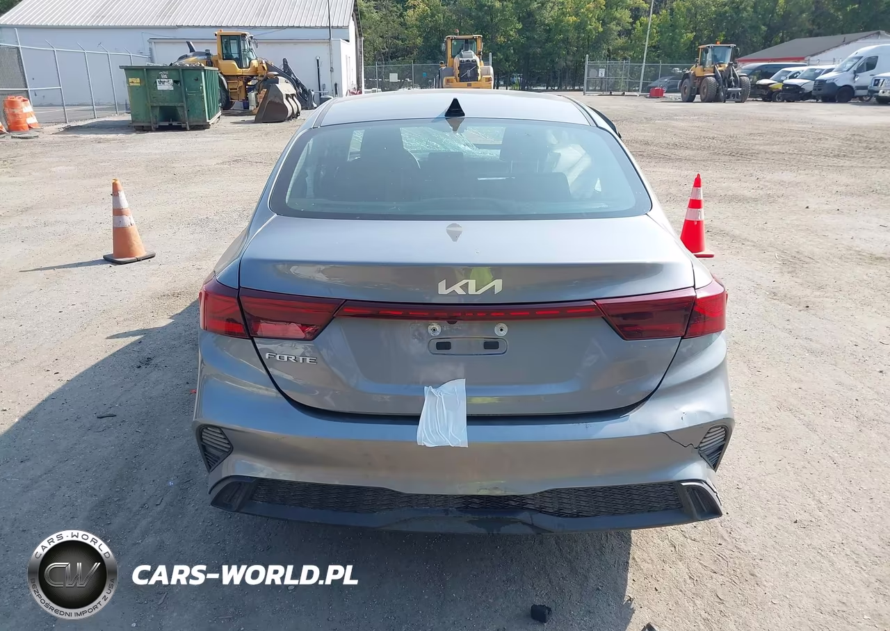 2024 Kia Forte Lxs VIN:3KPF24AD4RE731323 - 17