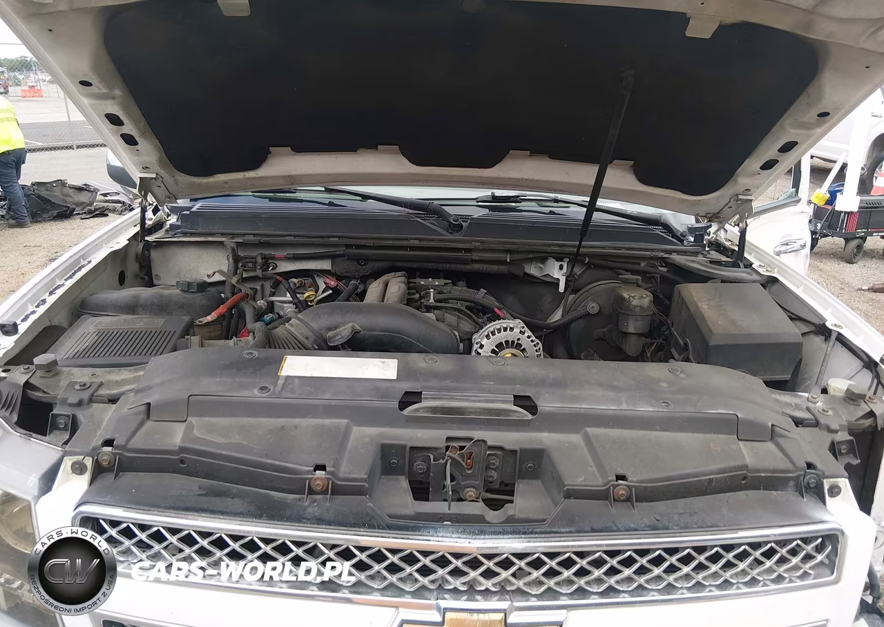 2007 Chevrolet Tahoe Ltz VIN:1GNFC13017R300209 - 10
