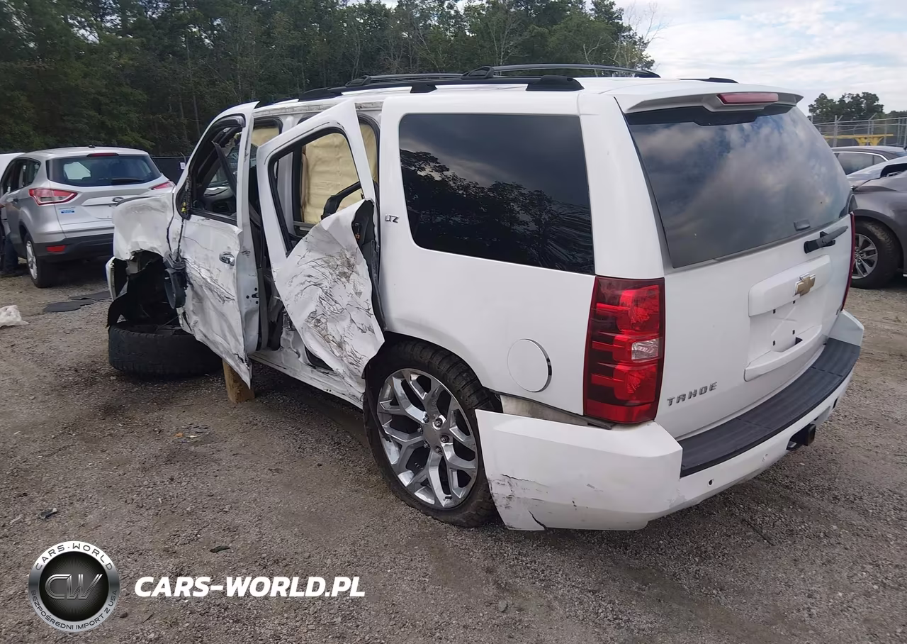 2007 Chevrolet Tahoe Ltz VIN:1GNFC13017R300209 - 3