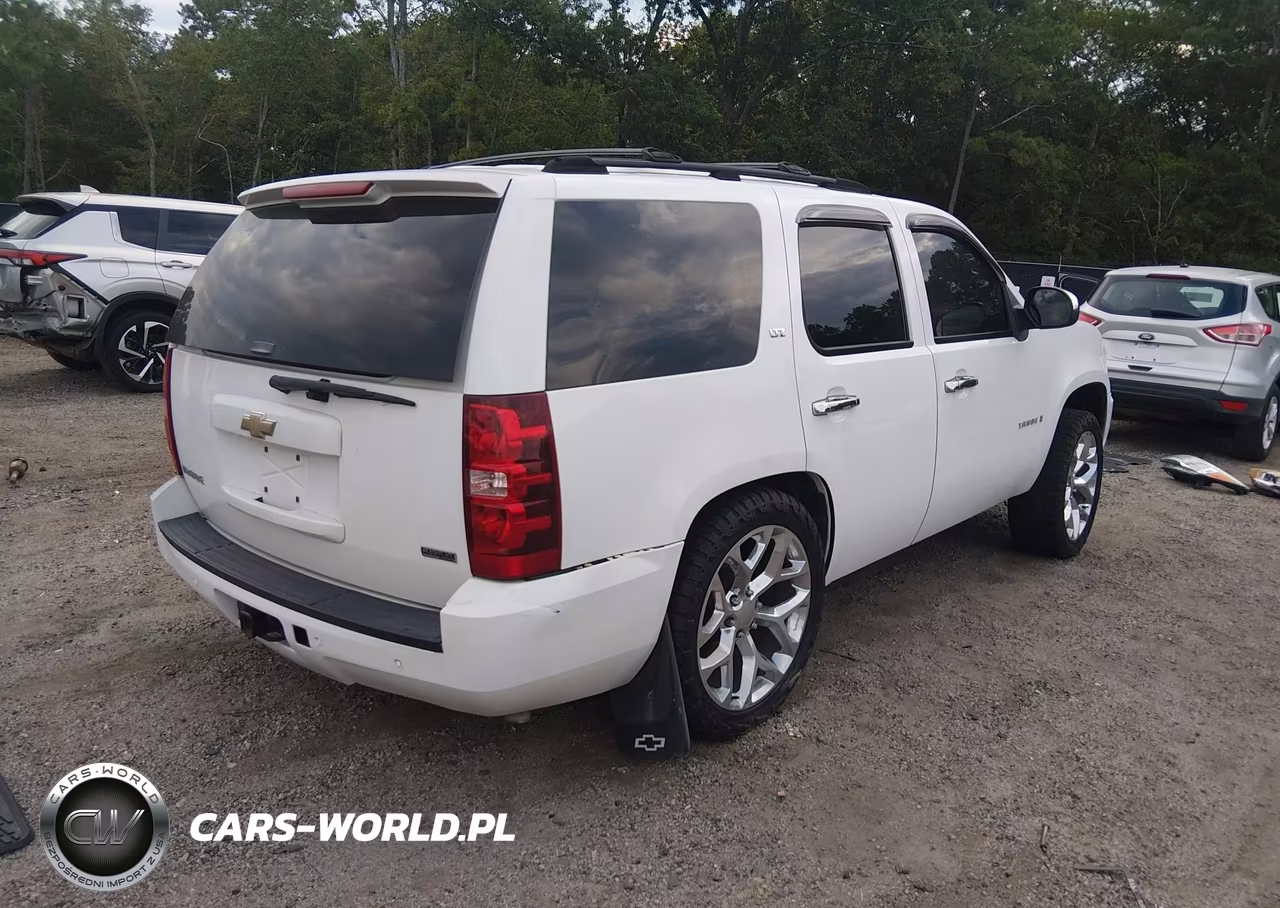 2007 Chevrolet Tahoe Ltz VIN:1GNFC13017R300209 - 4