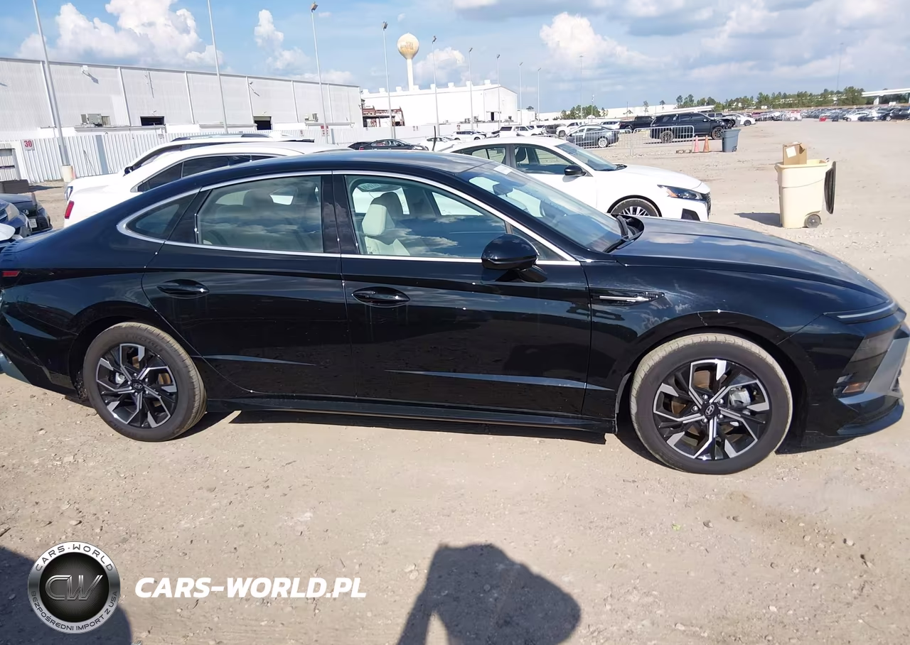 2025 Hyundai Sonata Sel VIN:KMHL64JA2SA434911 - 13