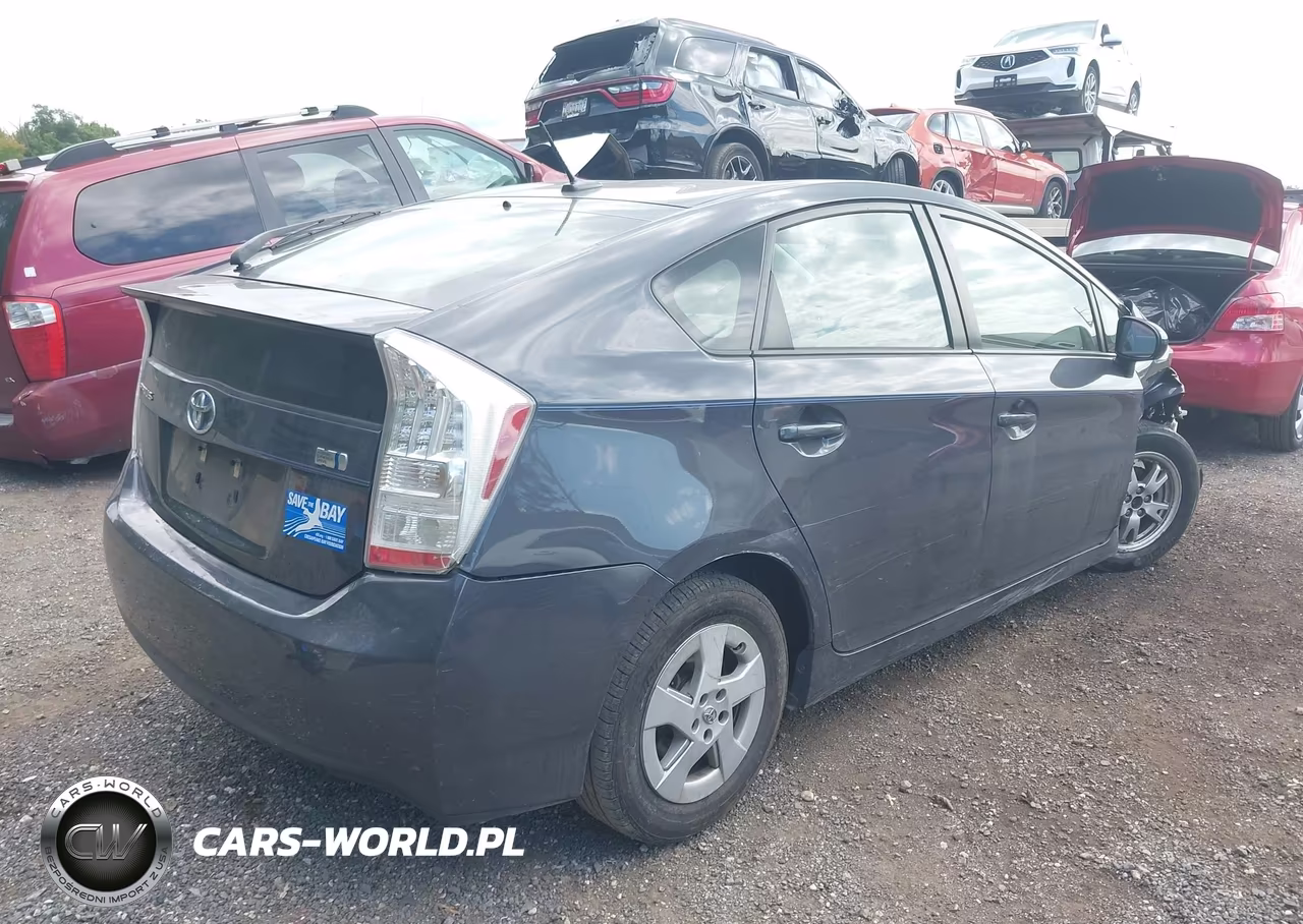 2011 Toyota Prius VIN:JTDKN3DU9B5338835 - 4