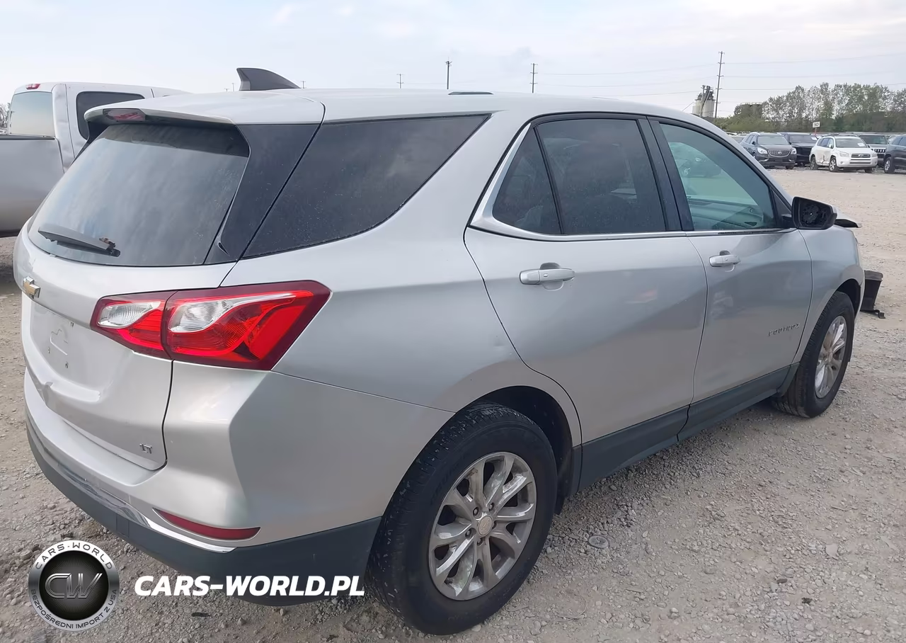 2018 Chevrolet Equinox Lt VIN:3GNAXJEV3JS584874 - 4