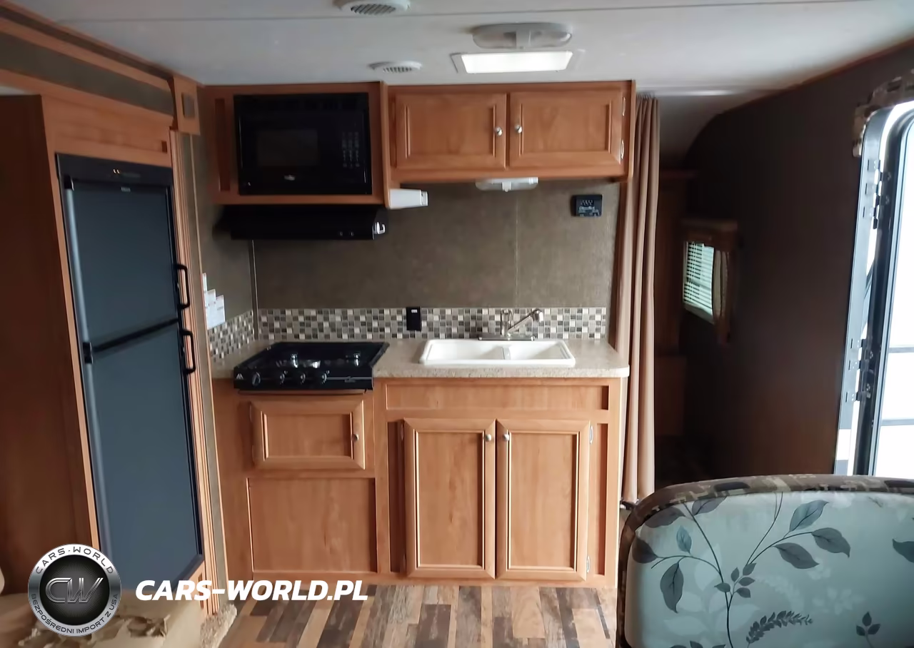2015 Shasta 255Rs VIN:5ZT2SYRB0FE005053 - 10
