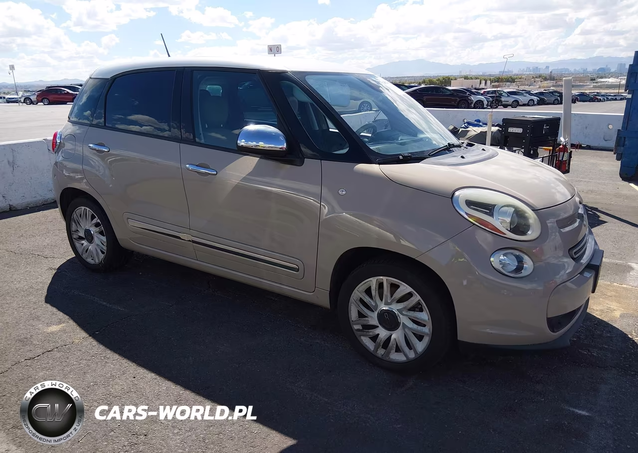 2015 Fiat 500L Lounge – zdjęcie 1 z 11