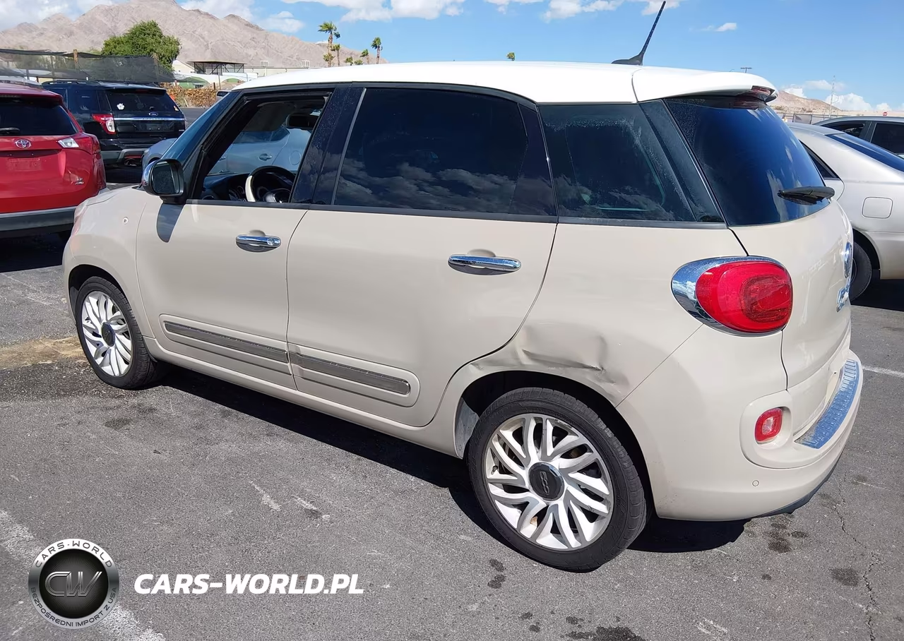 2015 Fiat 500L Lounge VIN:ZFBCFACHXFZ032187 - 3