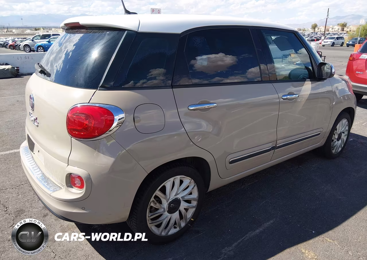 2015 Fiat 500L Lounge VIN:ZFBCFACHXFZ032187 - 4