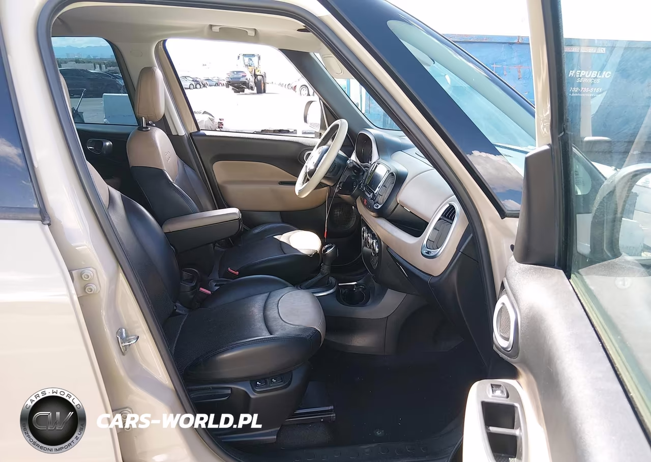 2015 Fiat 500L Lounge VIN:ZFBCFACHXFZ032187 - 5